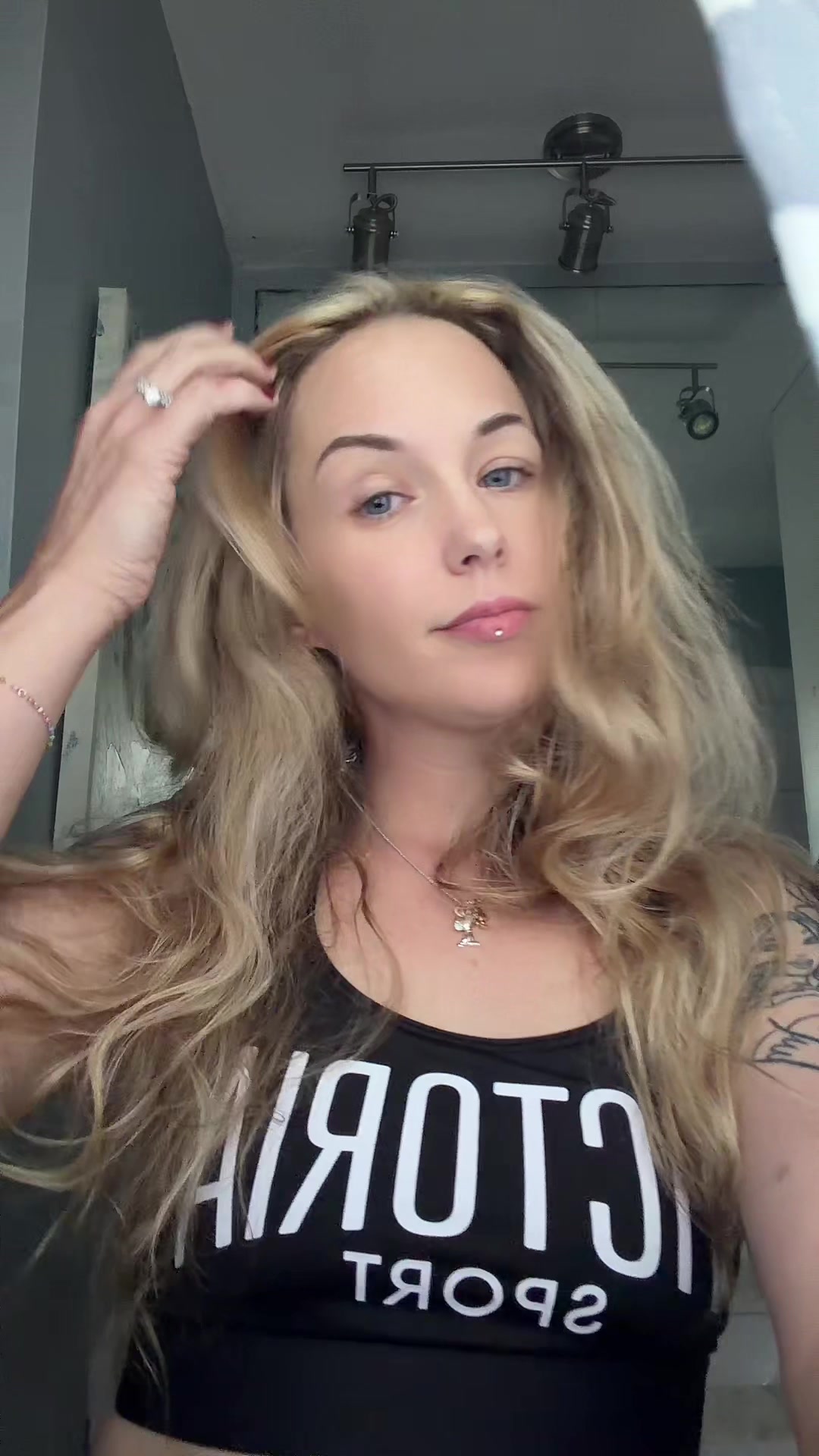 @BadluckB