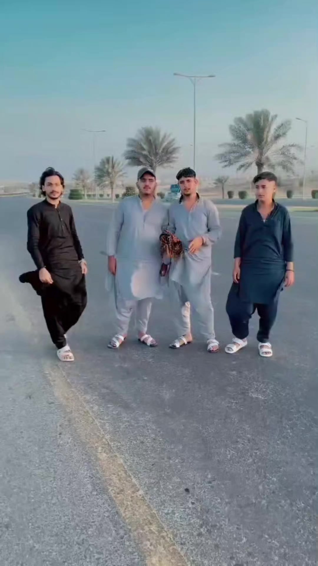 @302.king .pakistan .