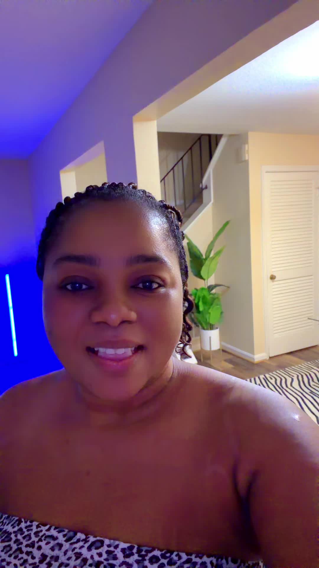 @Mimi🇬🇭🇺🇸