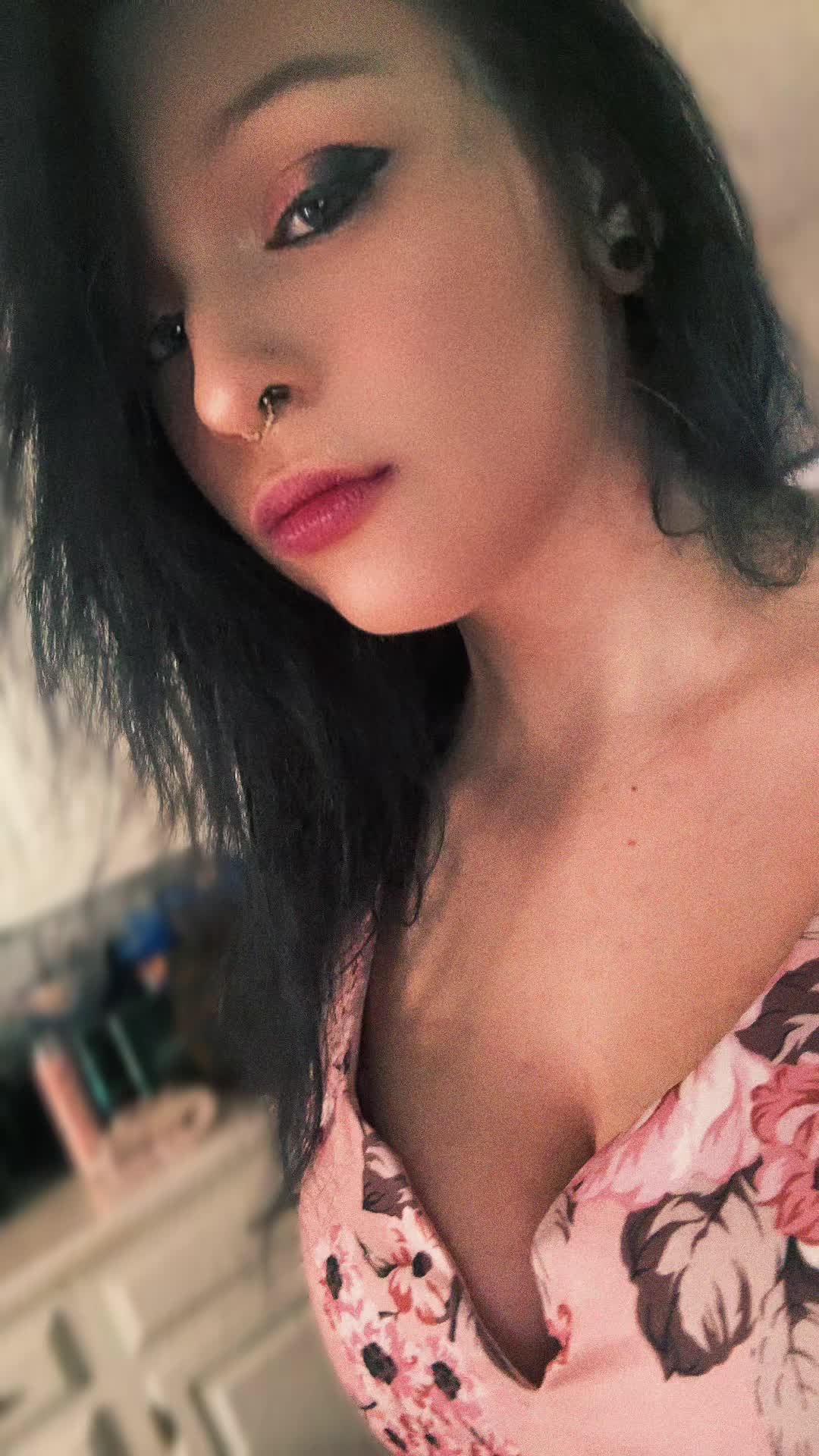 @Angel18
