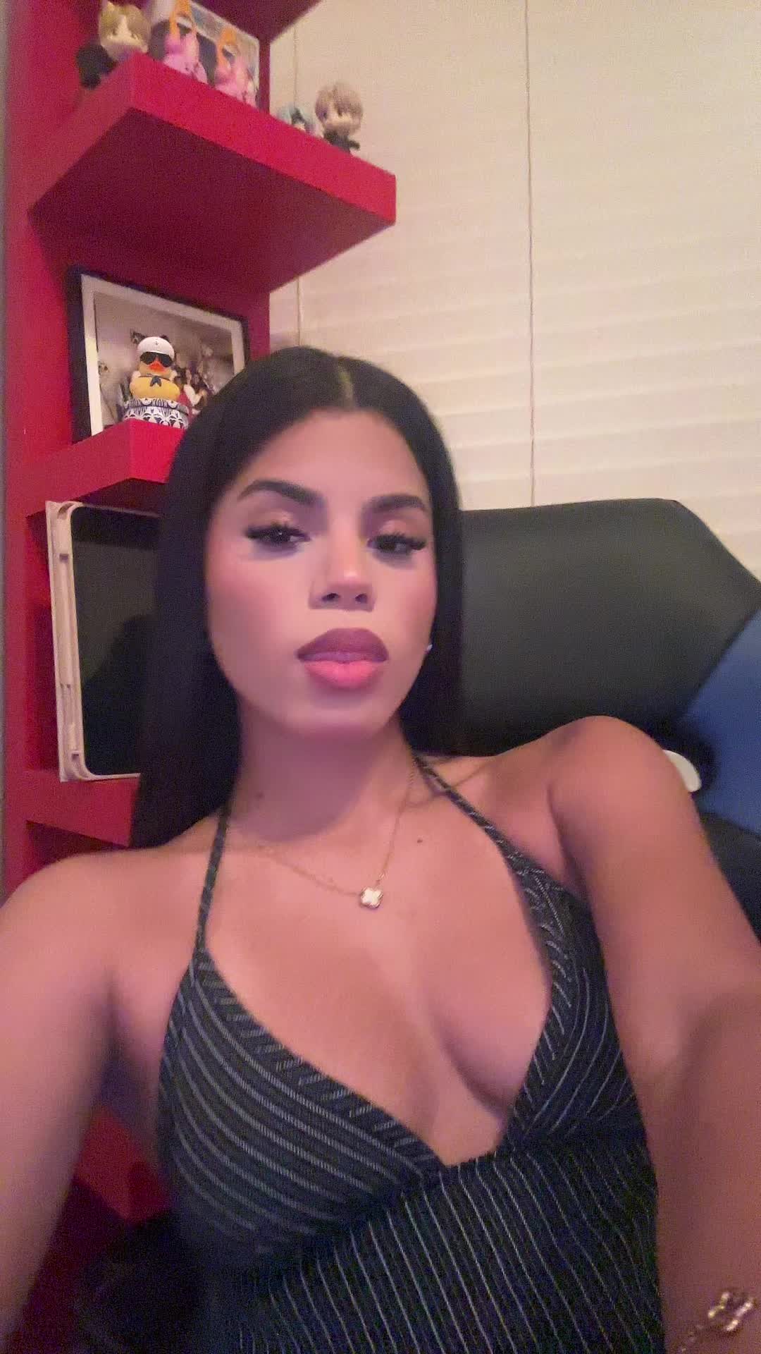 @naomi