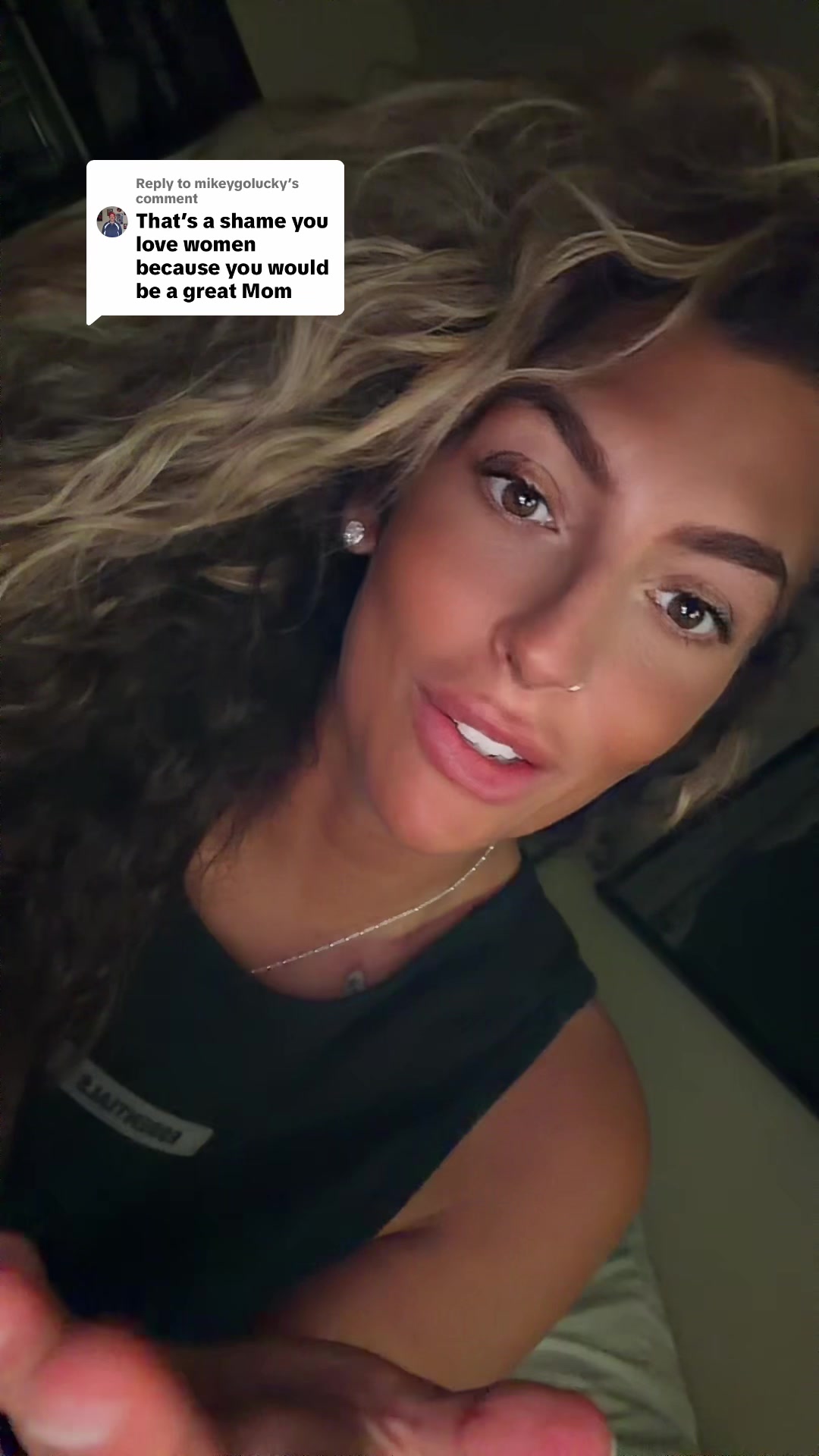 @HottmessCrystalOfficial1