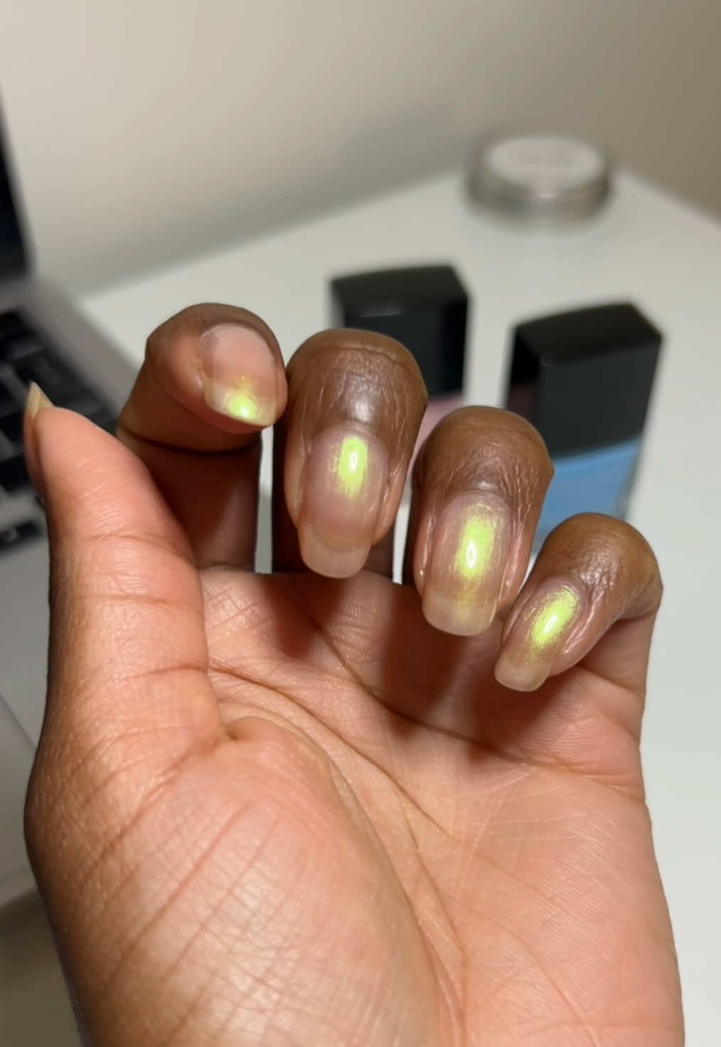 @Tashé The Nail Girl