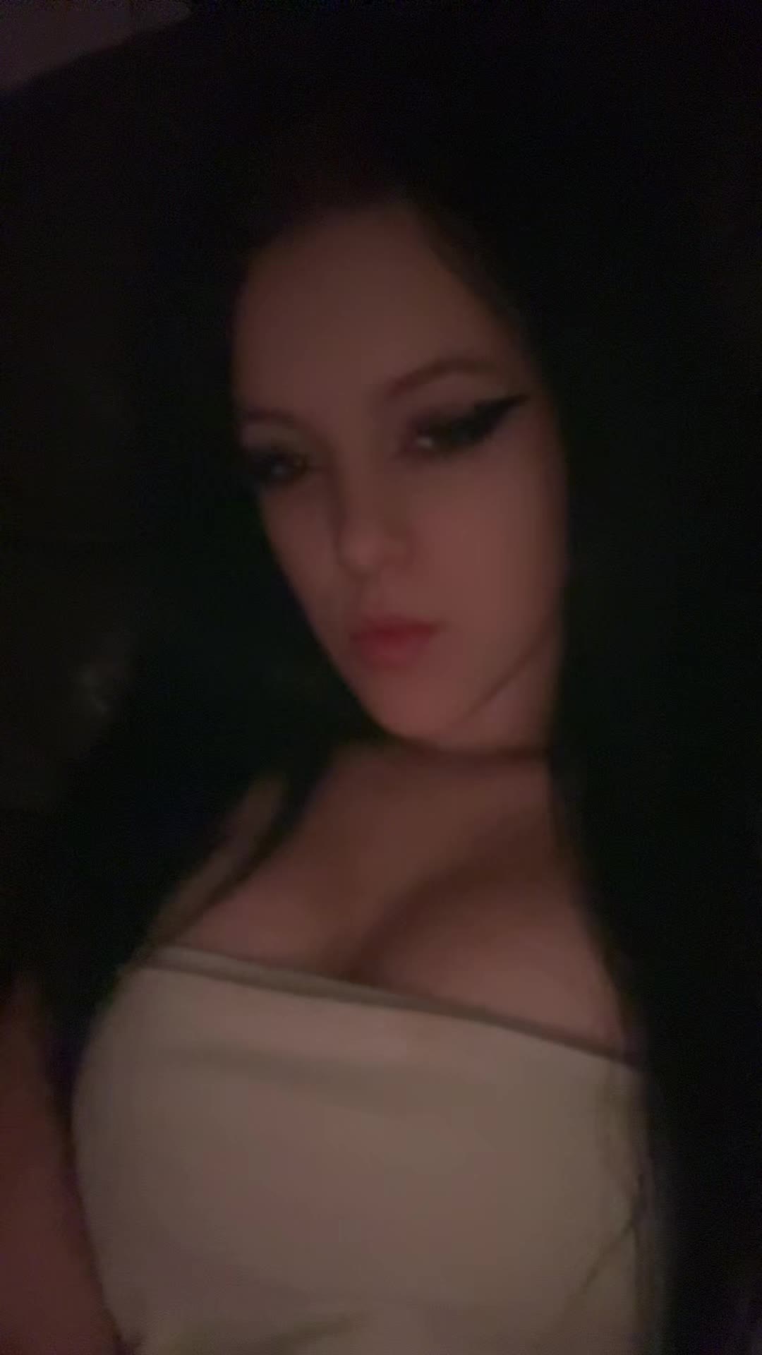 @ꫀꪑꪑꪖ
