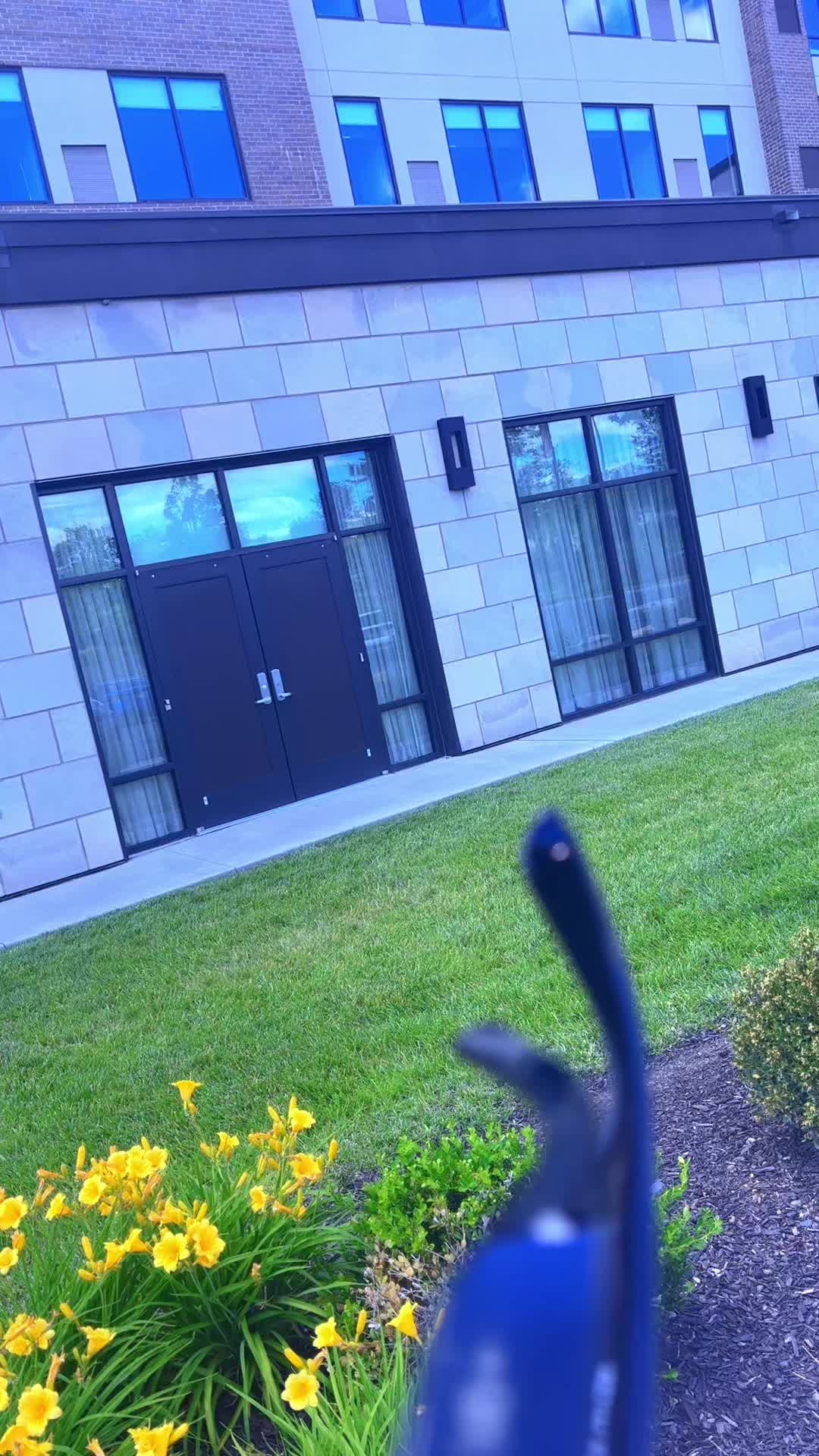 @chozenniq