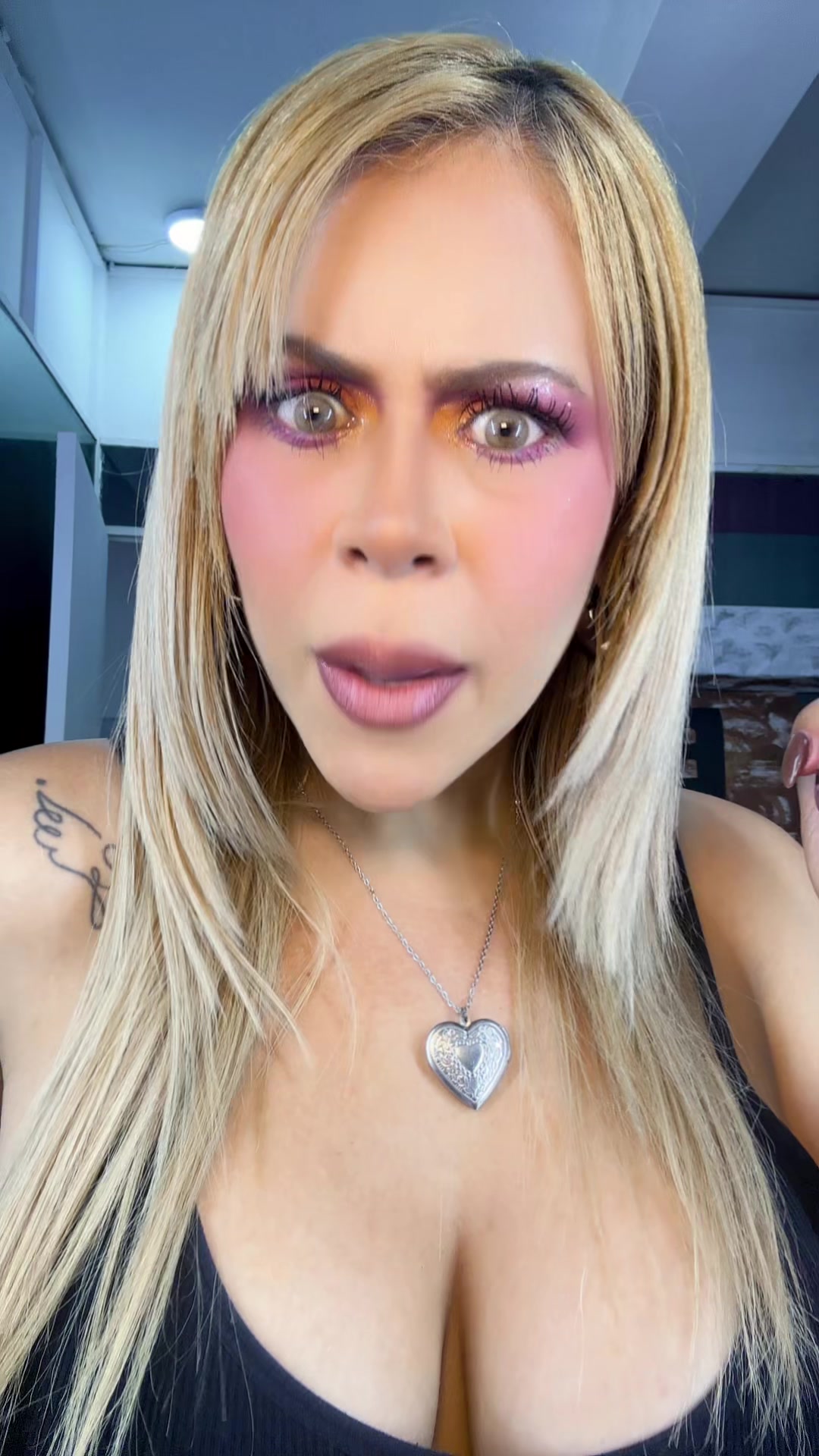 @Saday//Makeup//Dancer//UGC