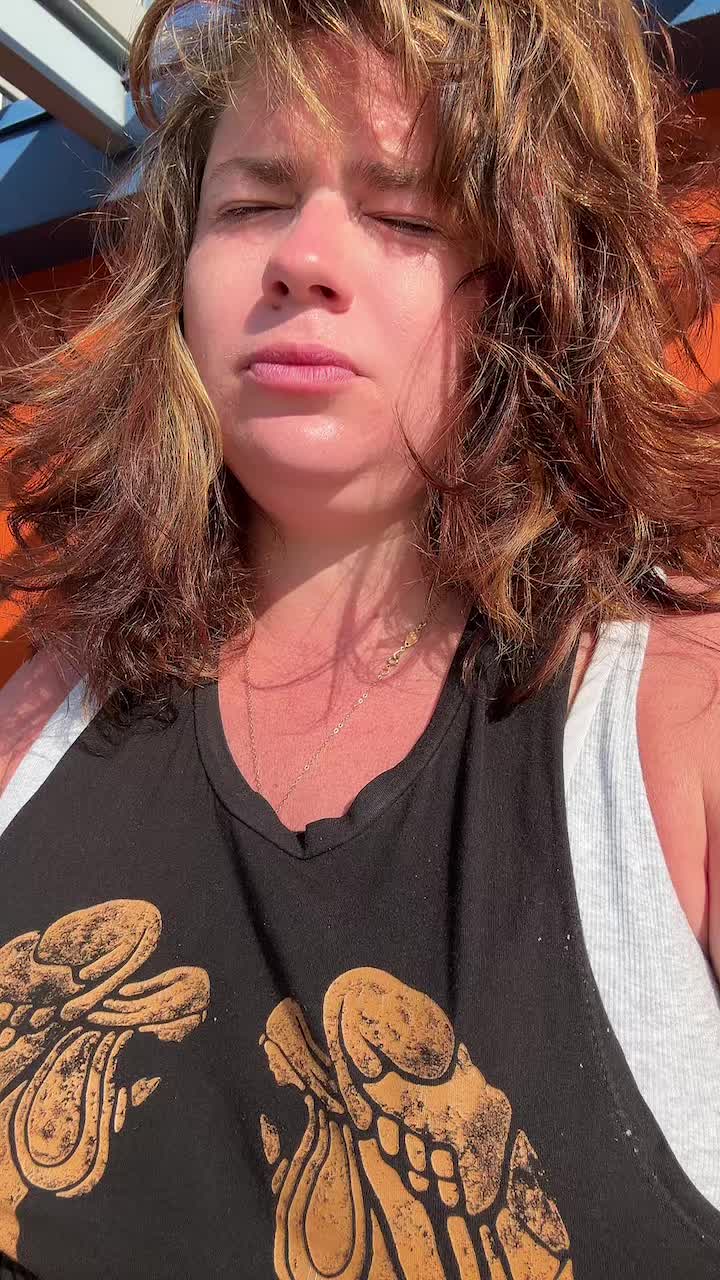 @thehopemelody