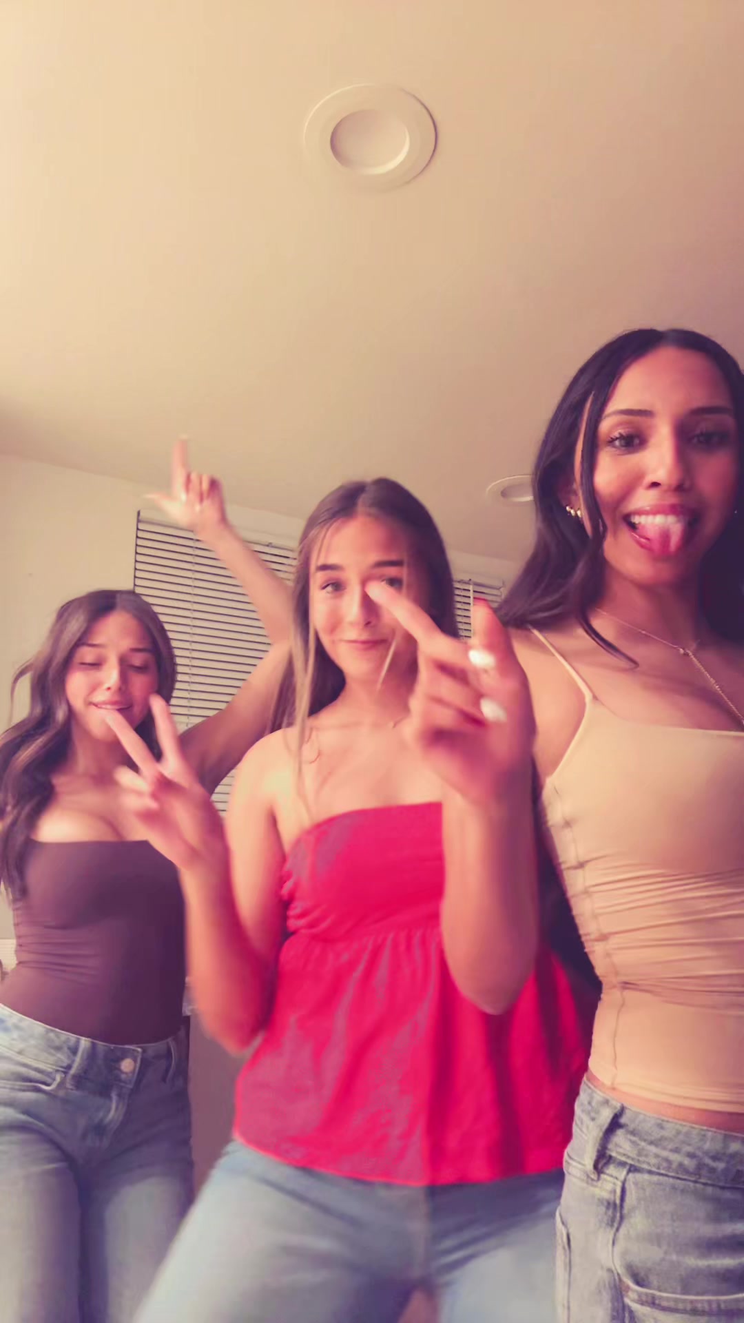 @Nessa🌟
