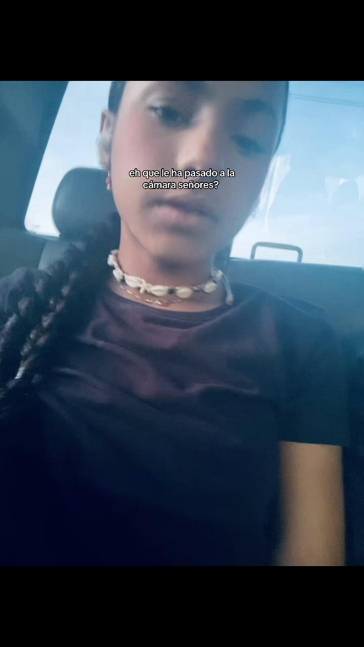 @Julii🦈