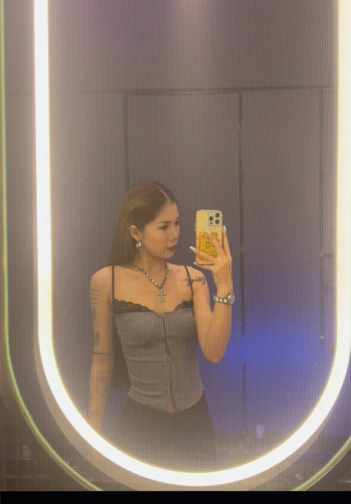 @6u^🐾