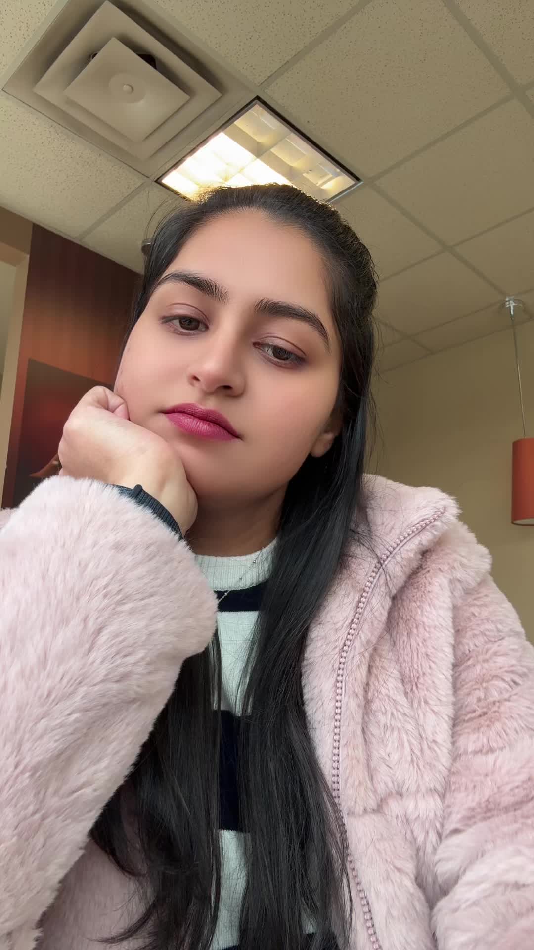 @Madhuchoudhary💫