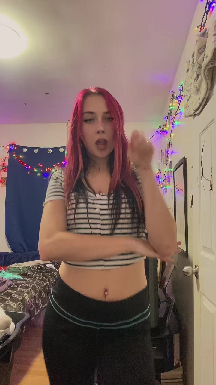 @LilRed 👑