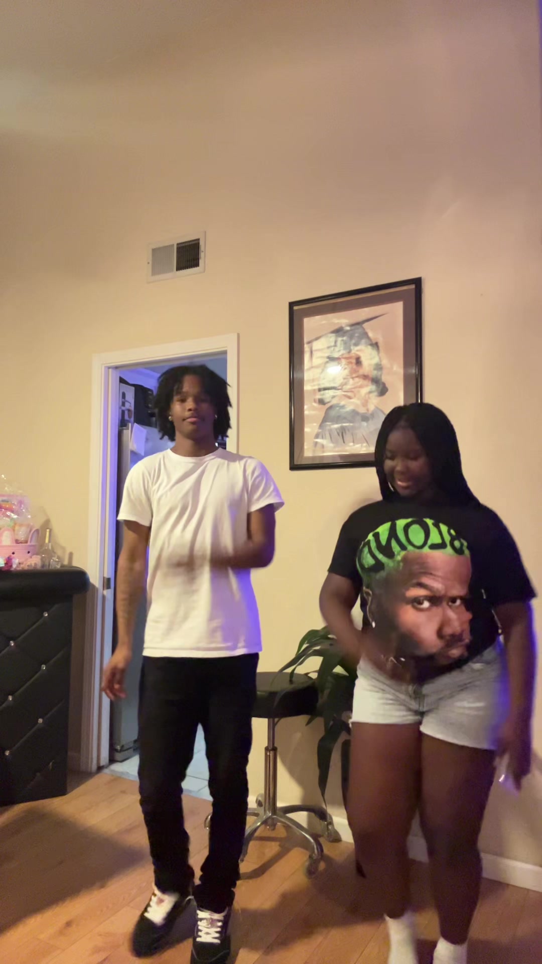 @telly_tell™️