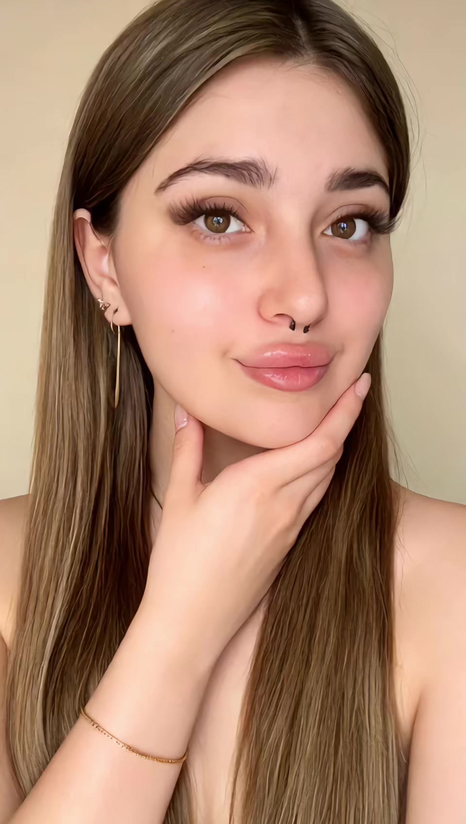 @Кира