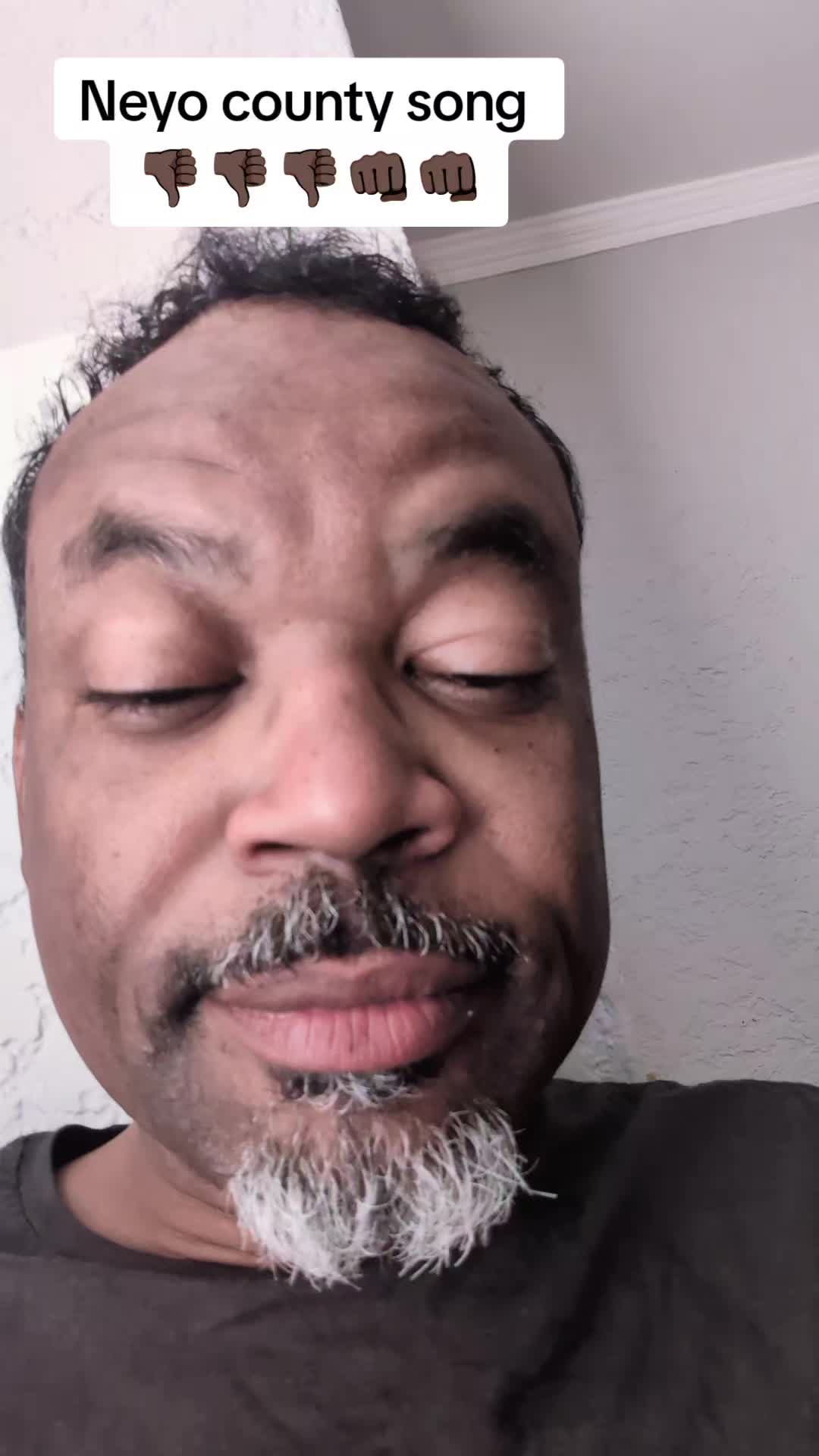 @Jowahorncomedy