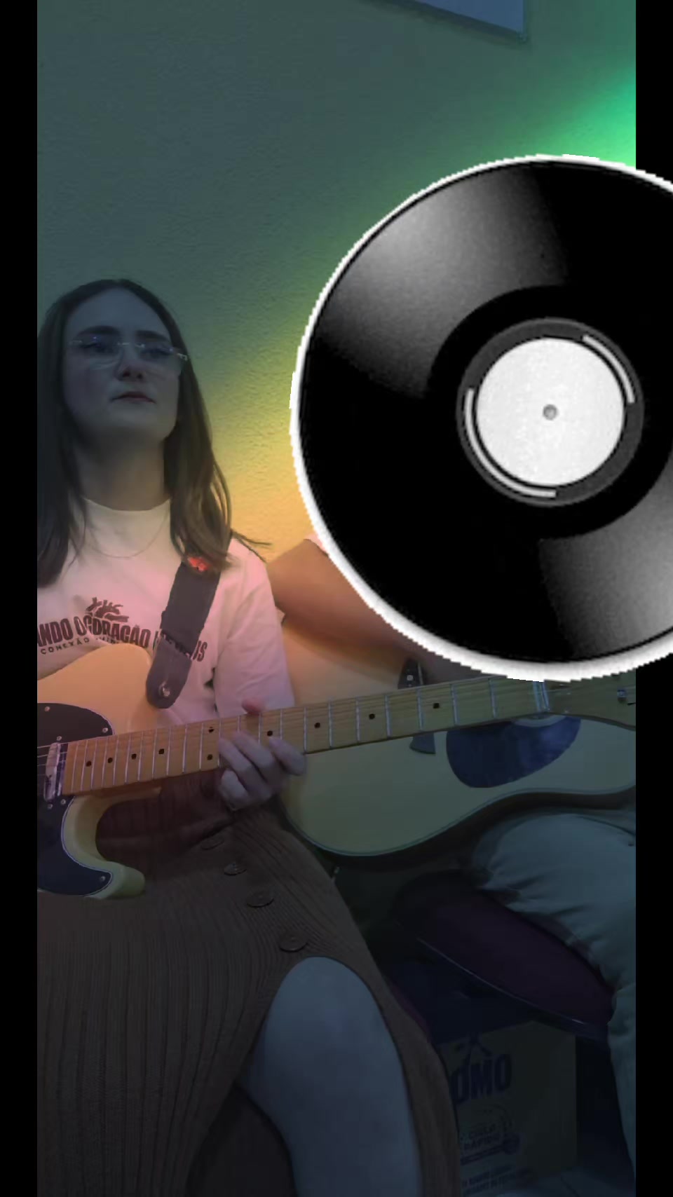 @Tocando Guitarra com Lays