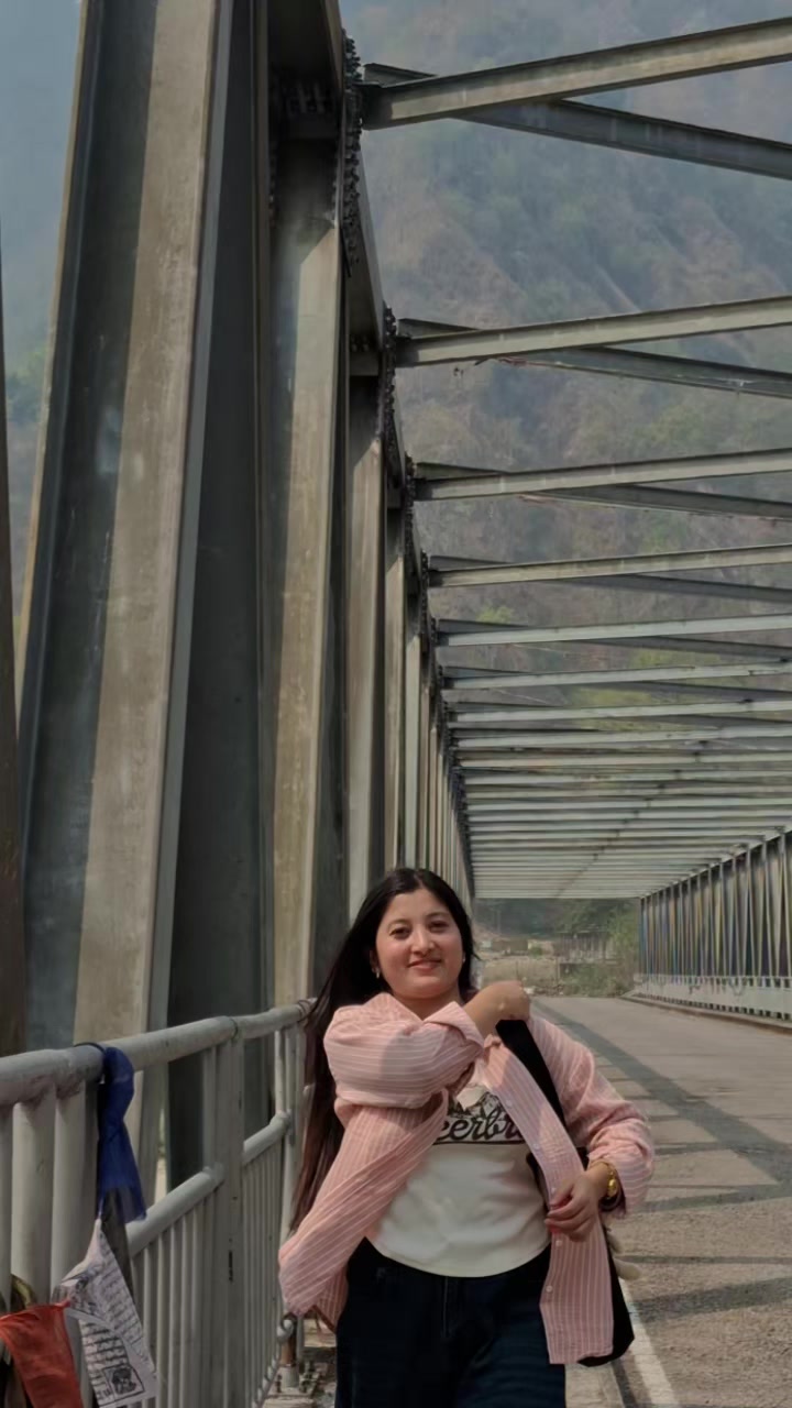 @it's benisha🤎🙊🙈