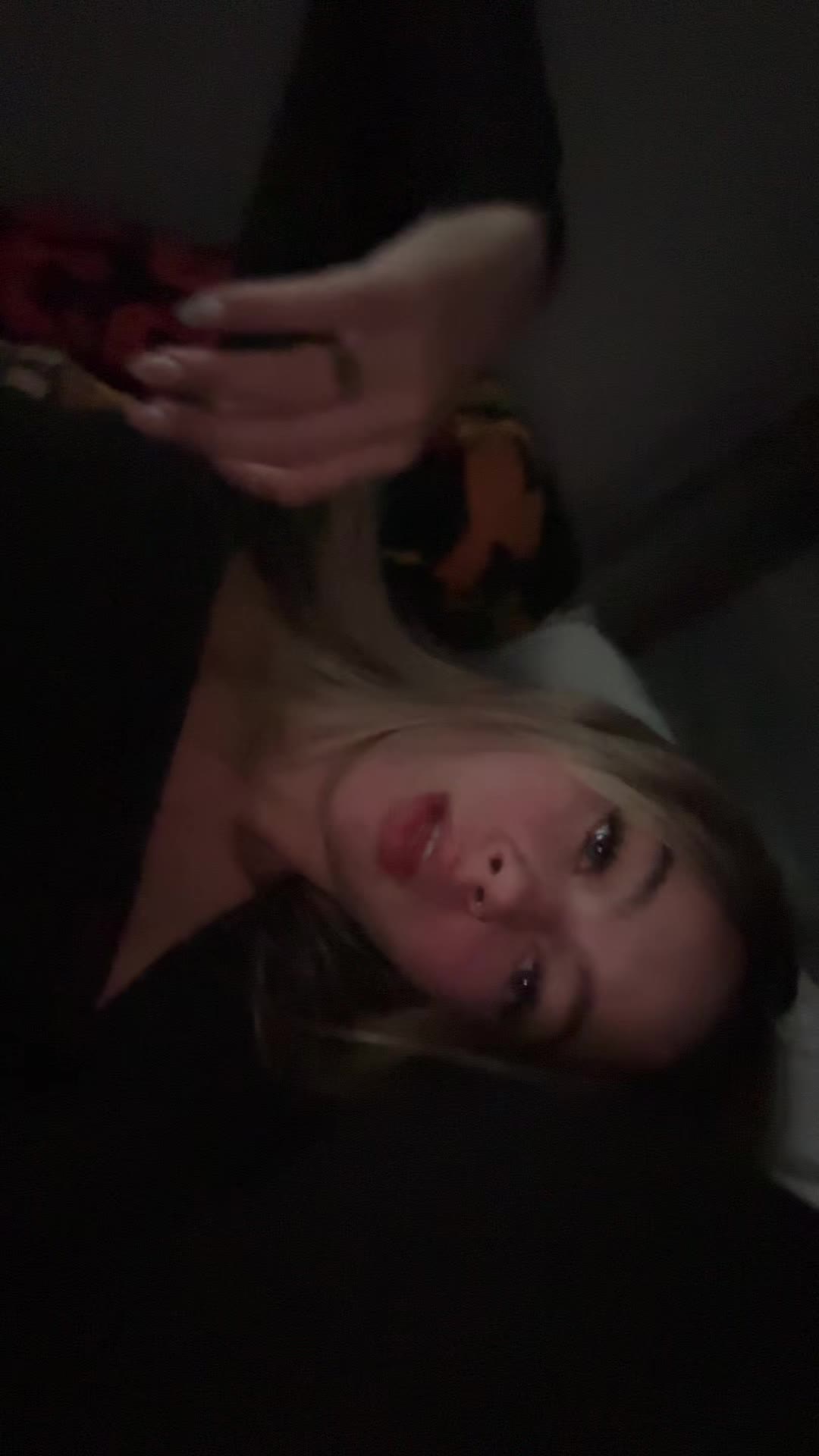 @izzy