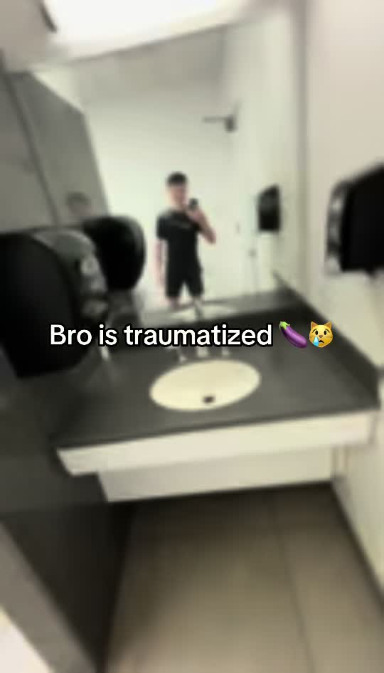 @NoTLyZRicsAnyMore