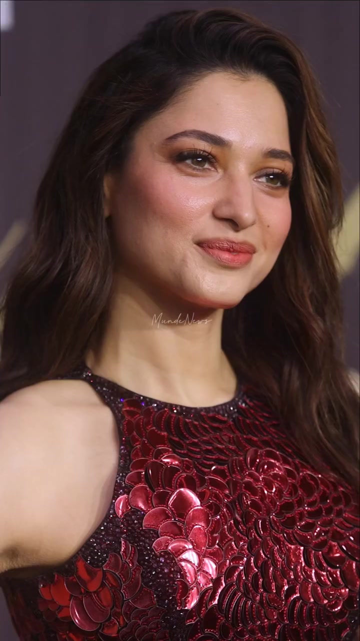 @BOLLYWOOD 360🔥🥵
