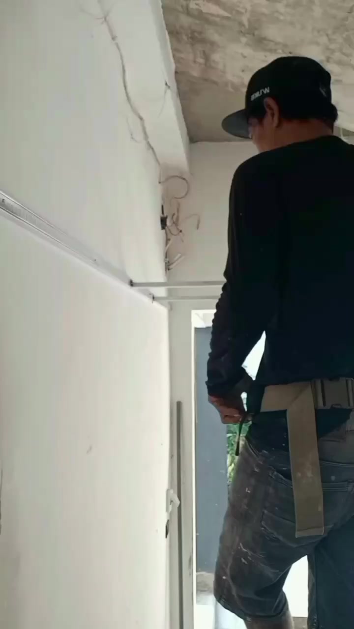 @Gombey