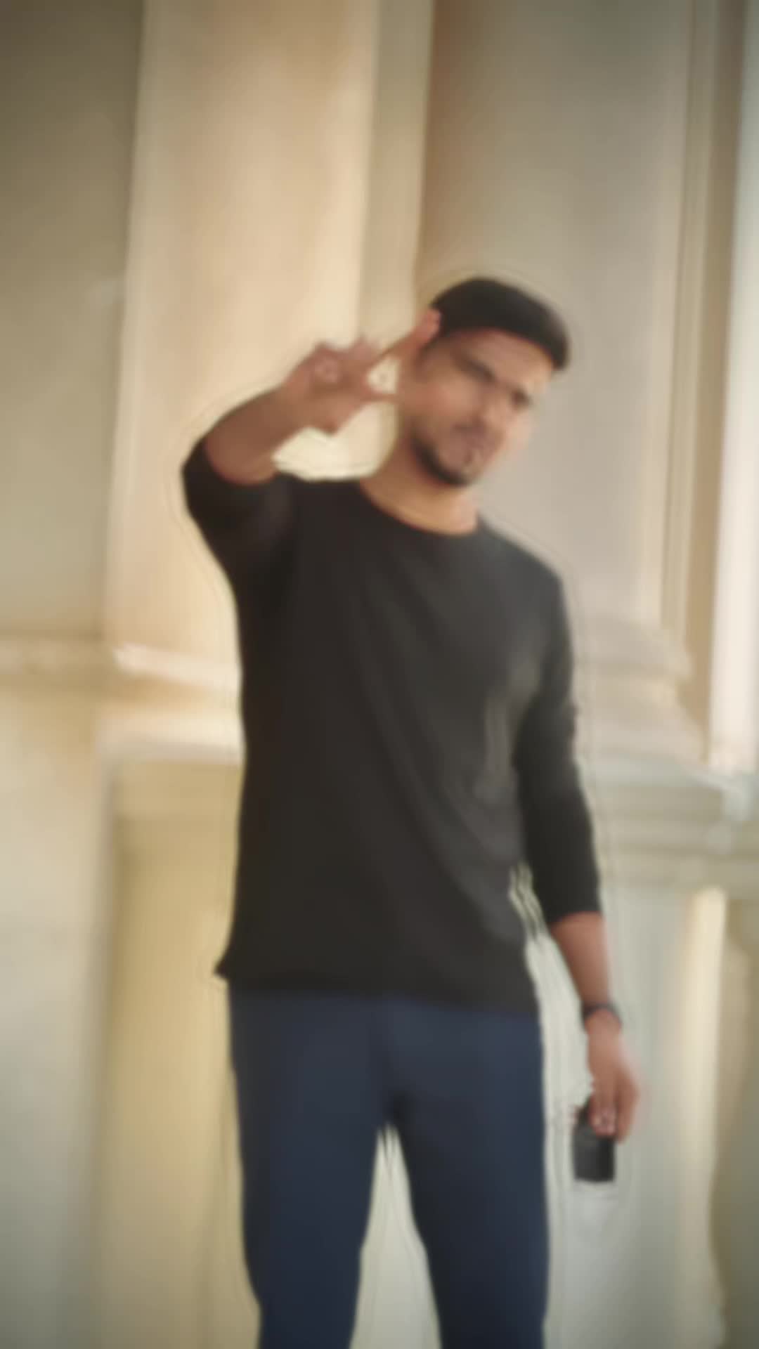 @Vҽɳυ ʂυʝιƚԋ🥸
