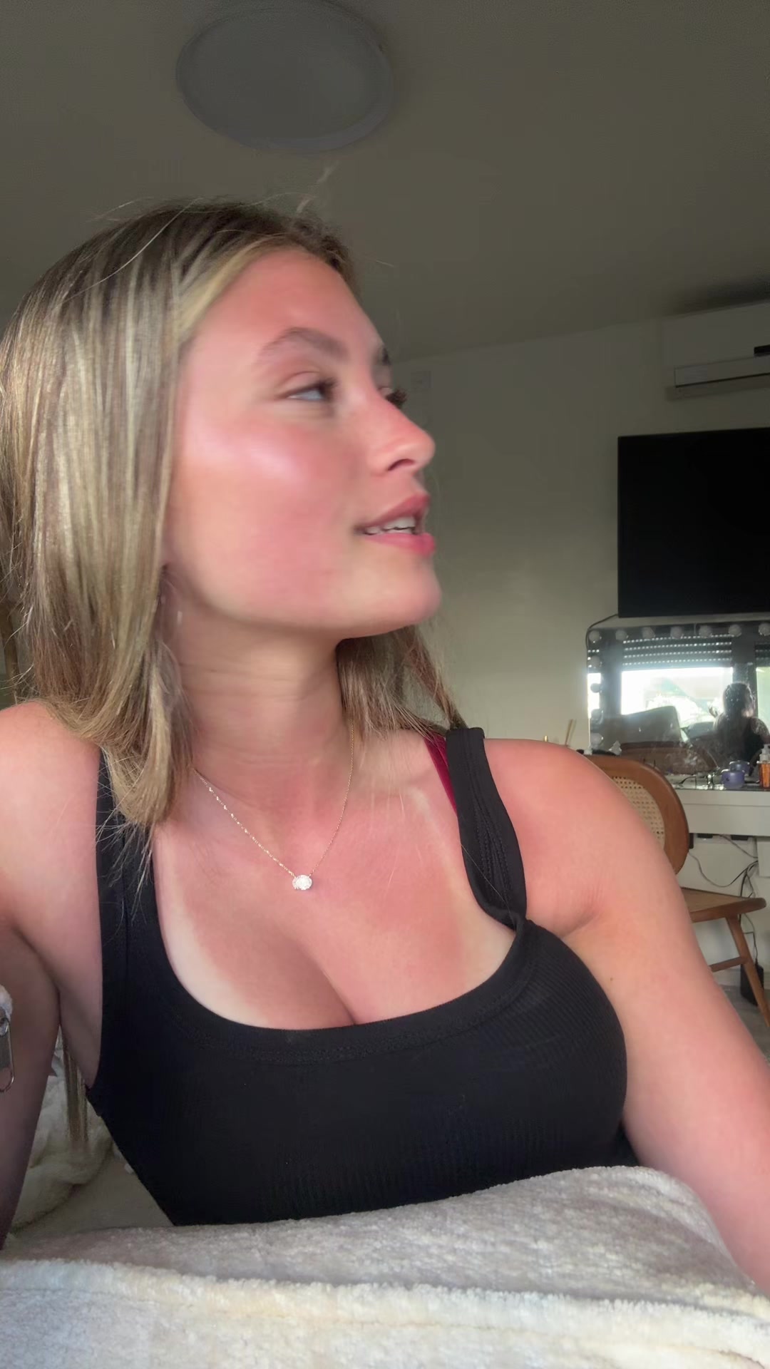 @Eilishaked02