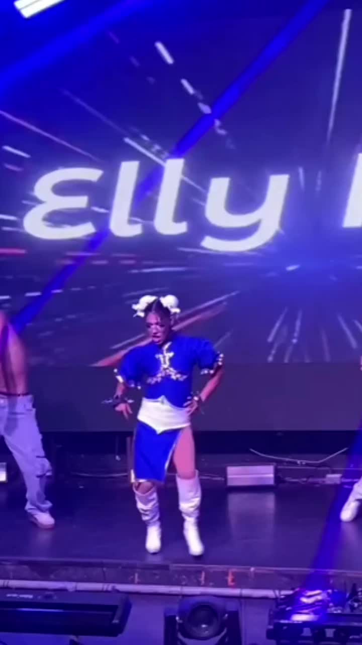 @Elly Ray