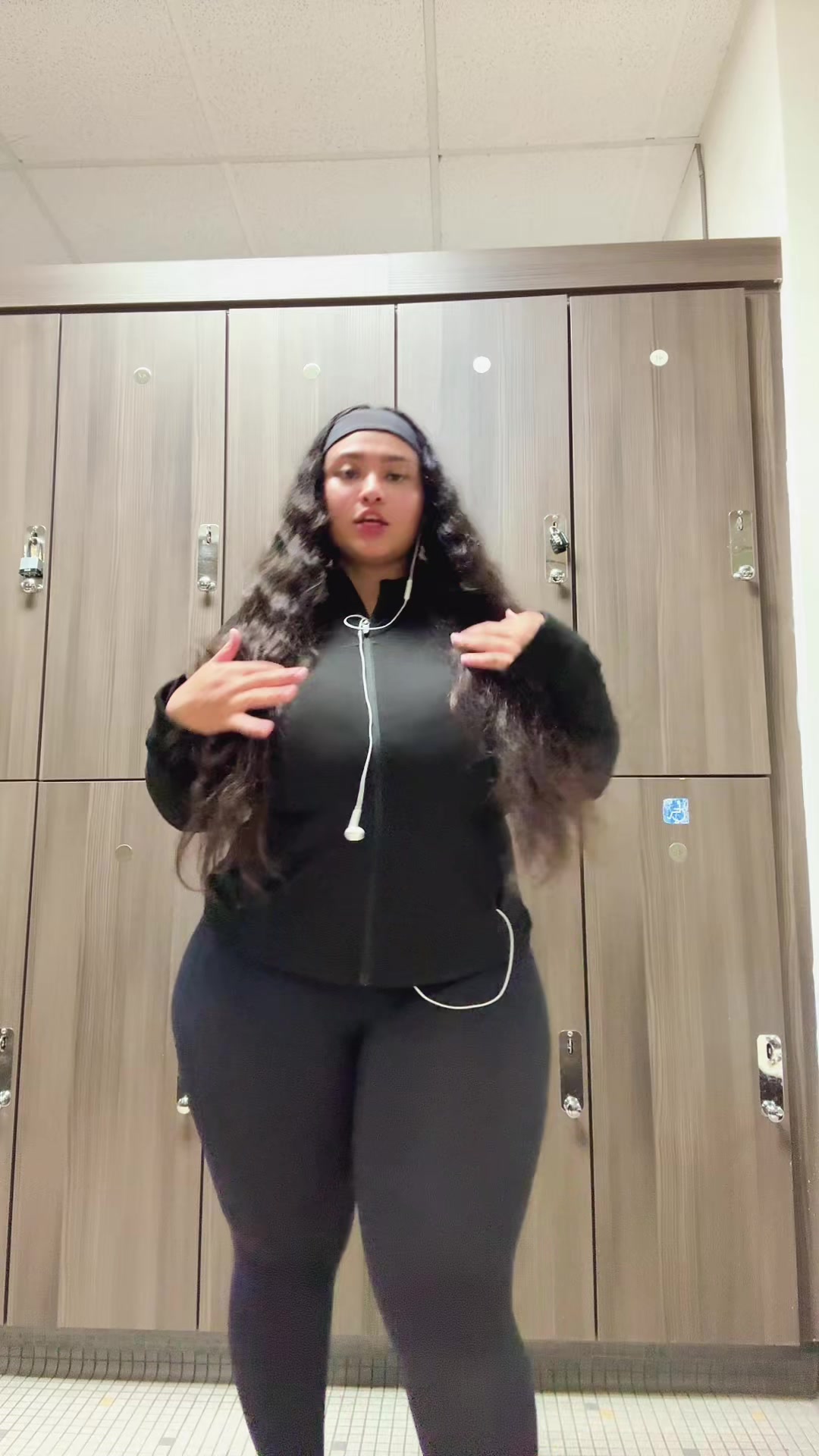 @B👸🏽