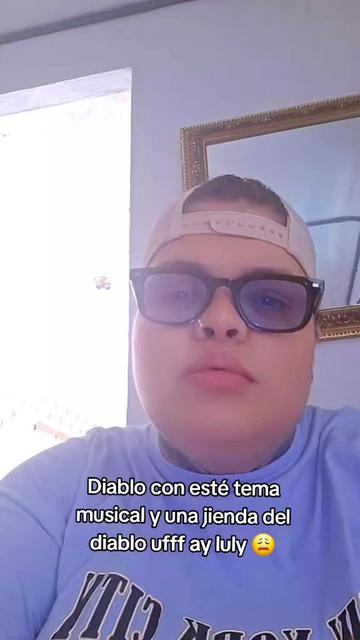 @Machotte 🇵🇷 🏳️🌈