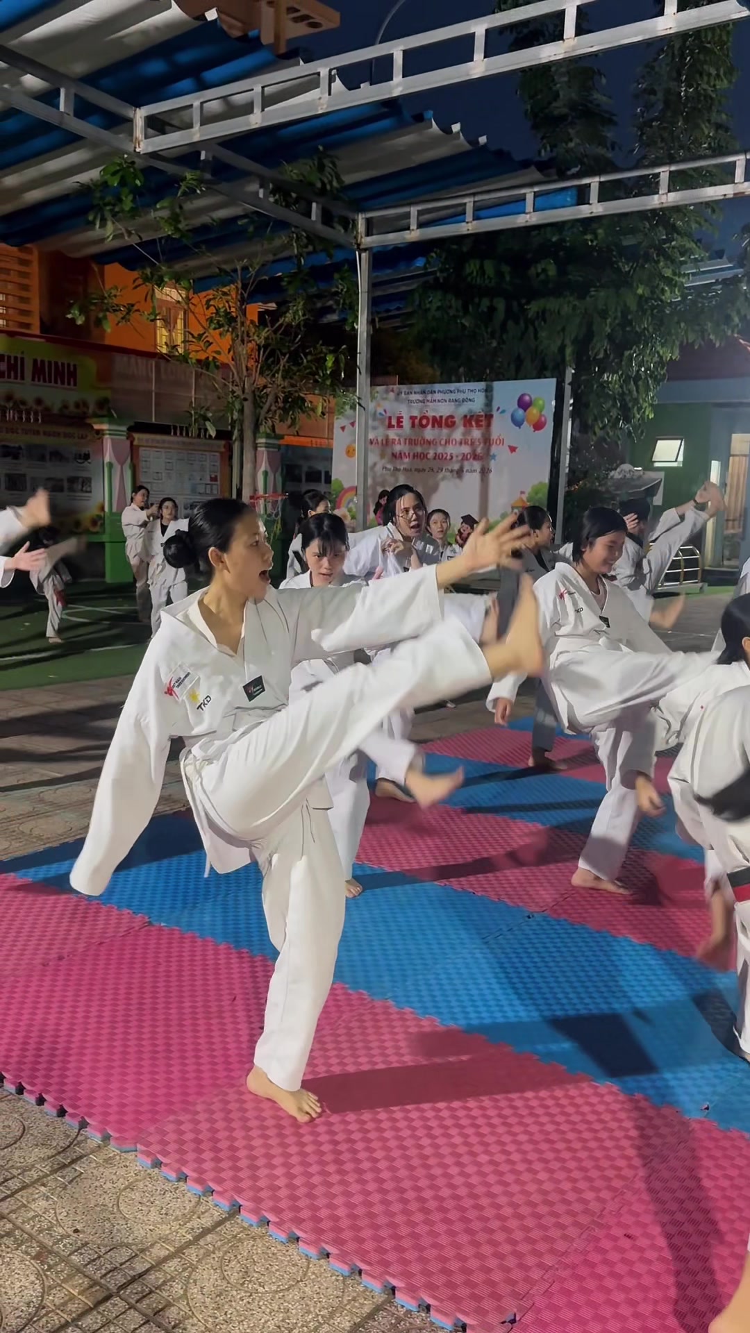 @Model Biết Võ 🥋🔥