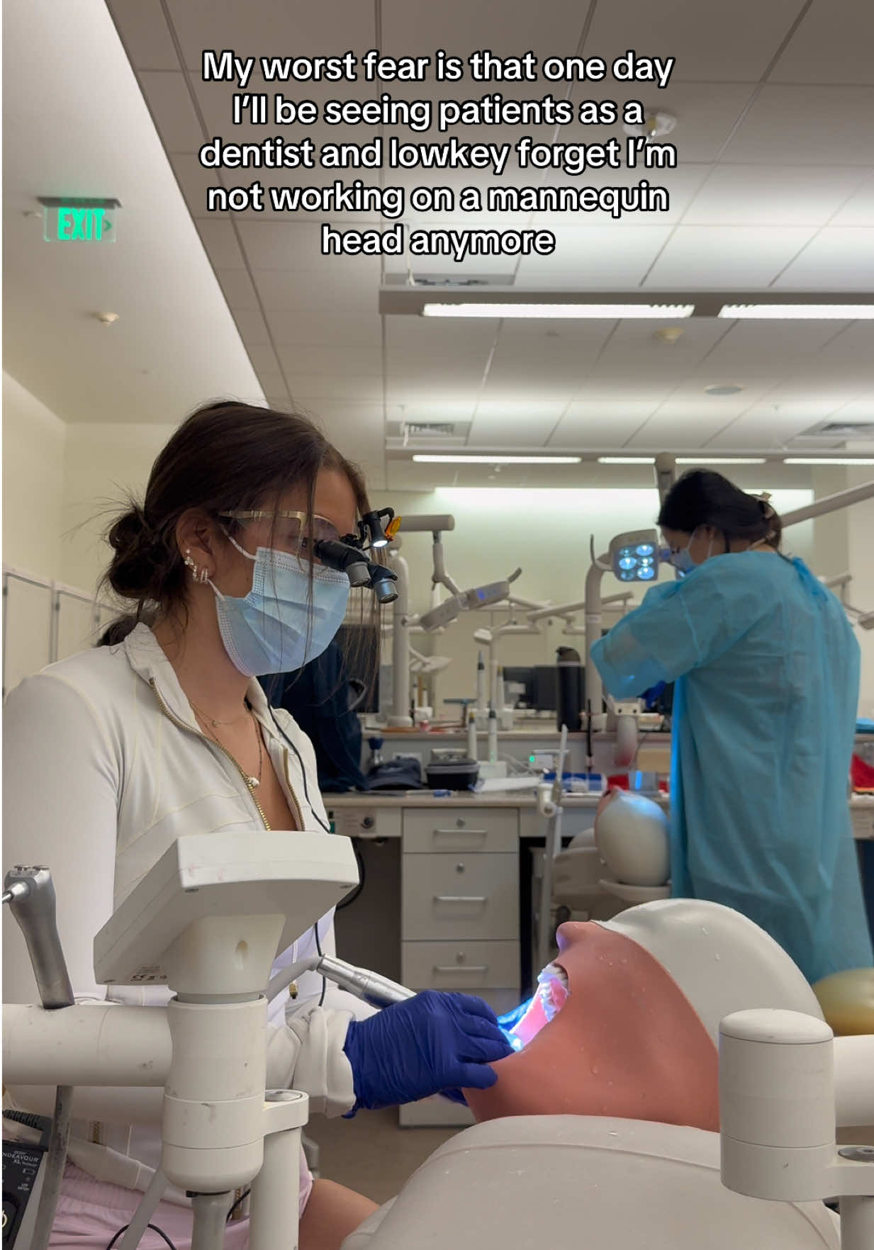 @emily | dental student