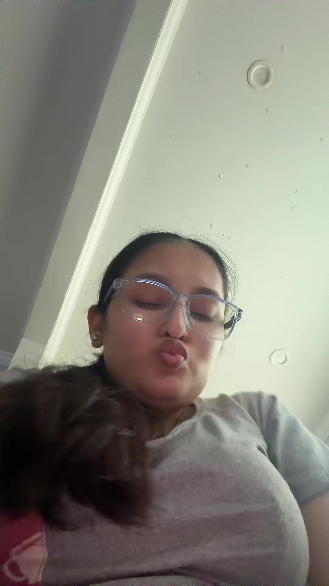 @ishika.sssss