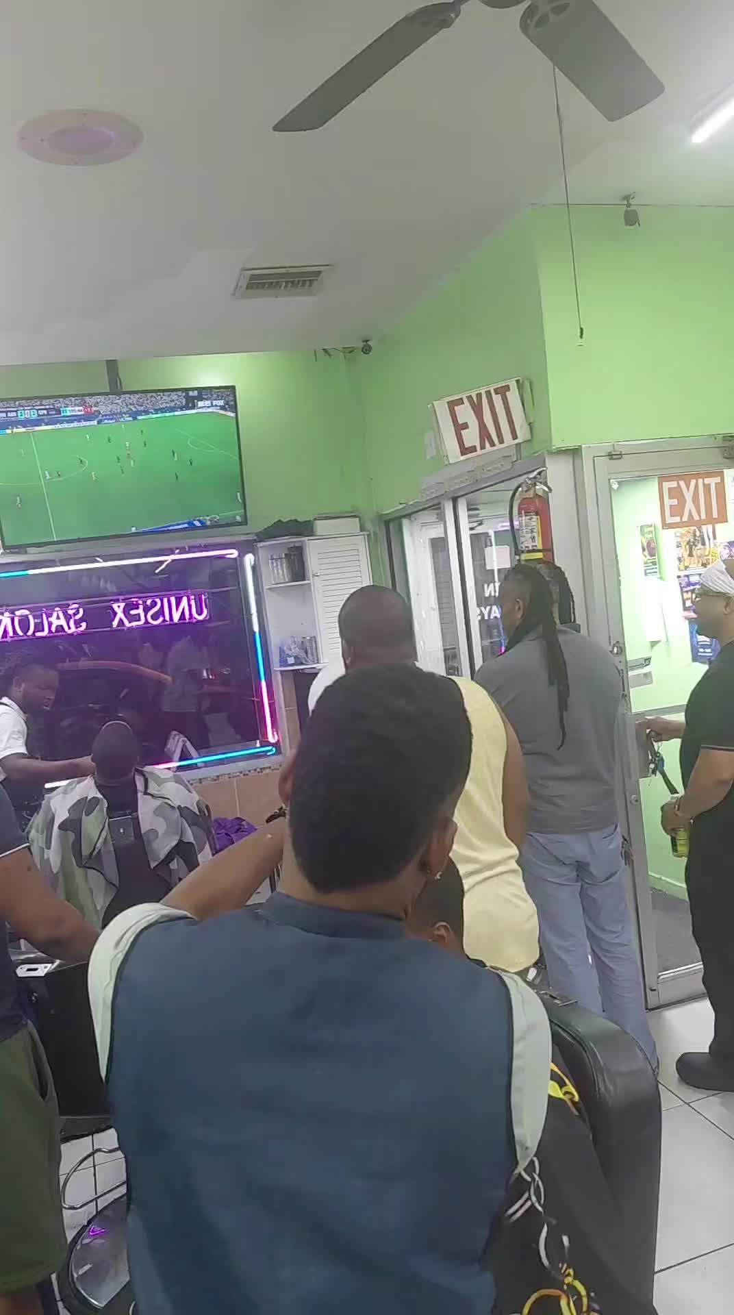 @yush boss trap barber