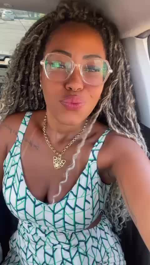 @Narinha_atrevida