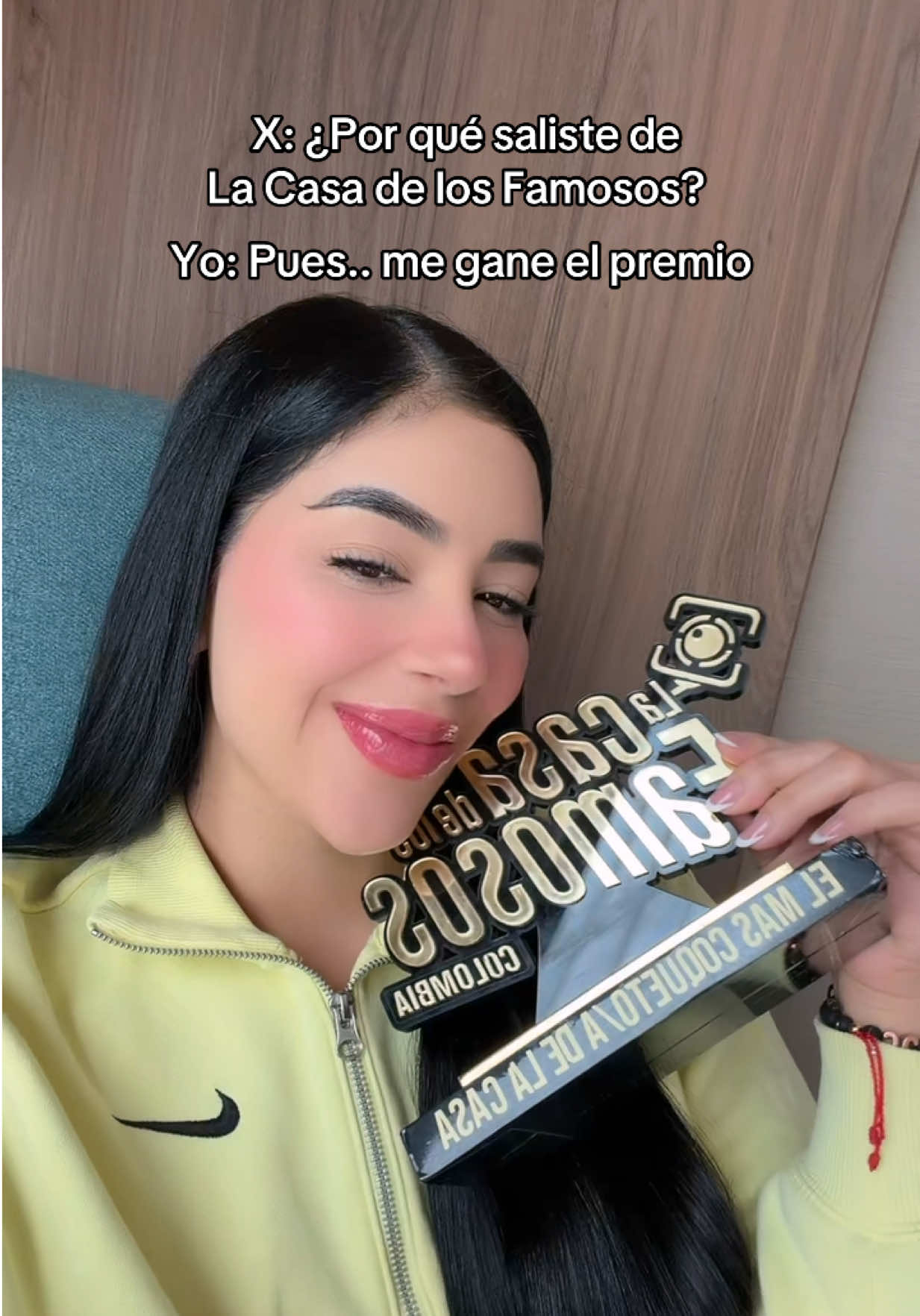 @Mariana Zapata