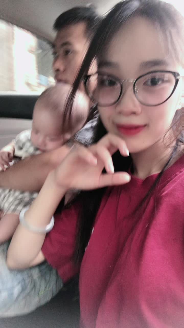 @Hồng Hoàngg