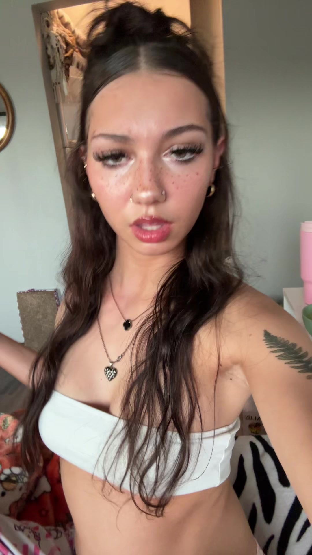 @adelina