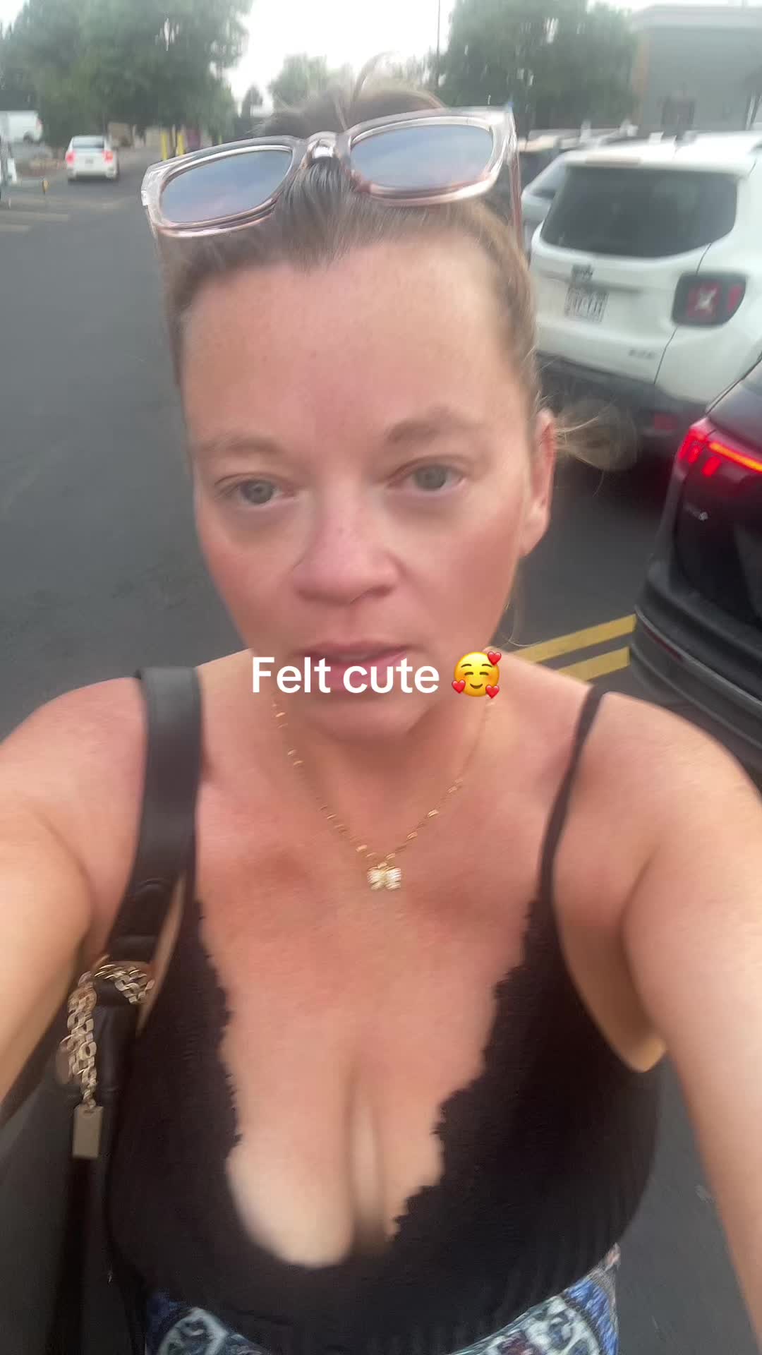 @melanimclain