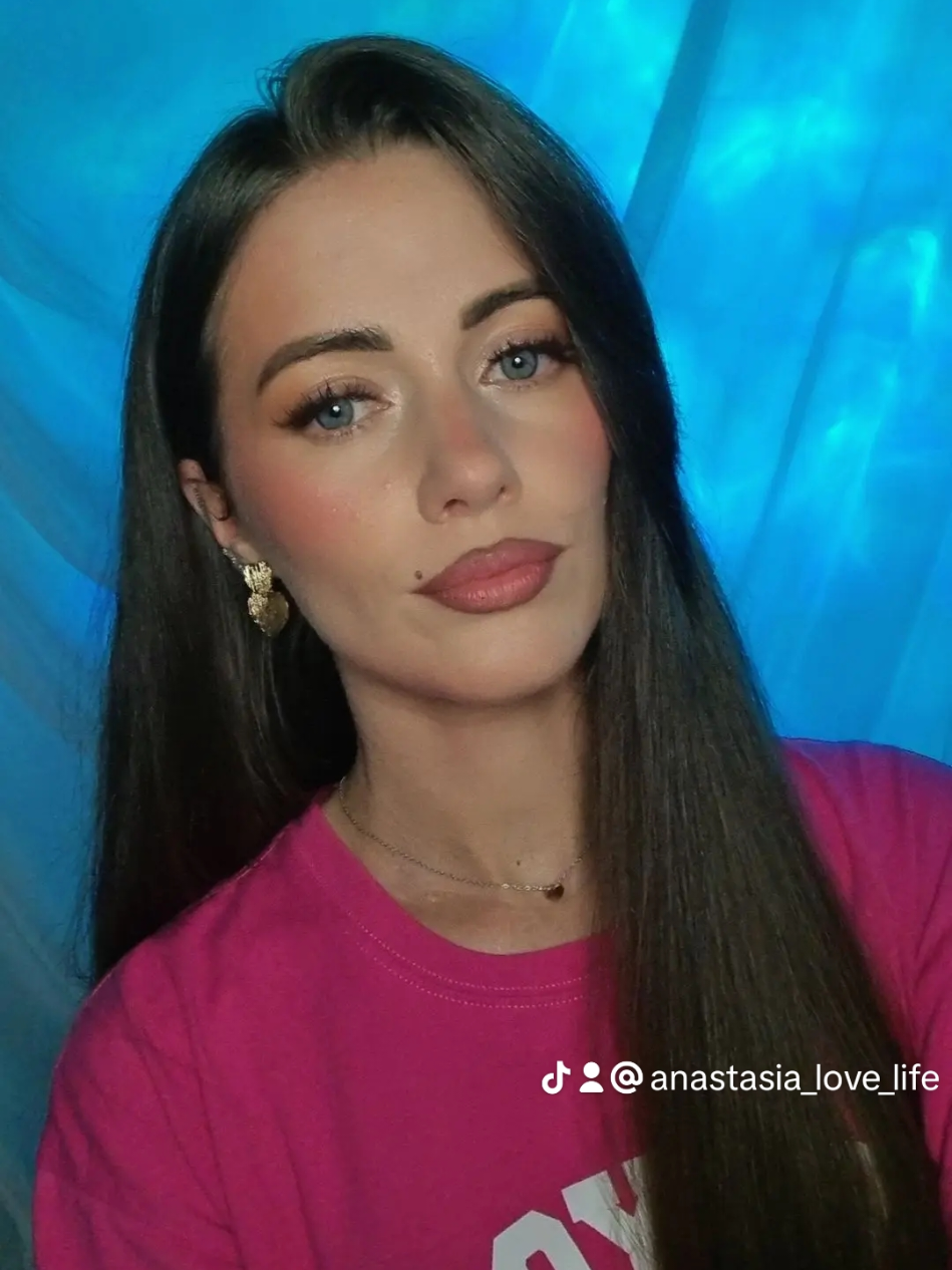 @ANASTASIA💜LOVE