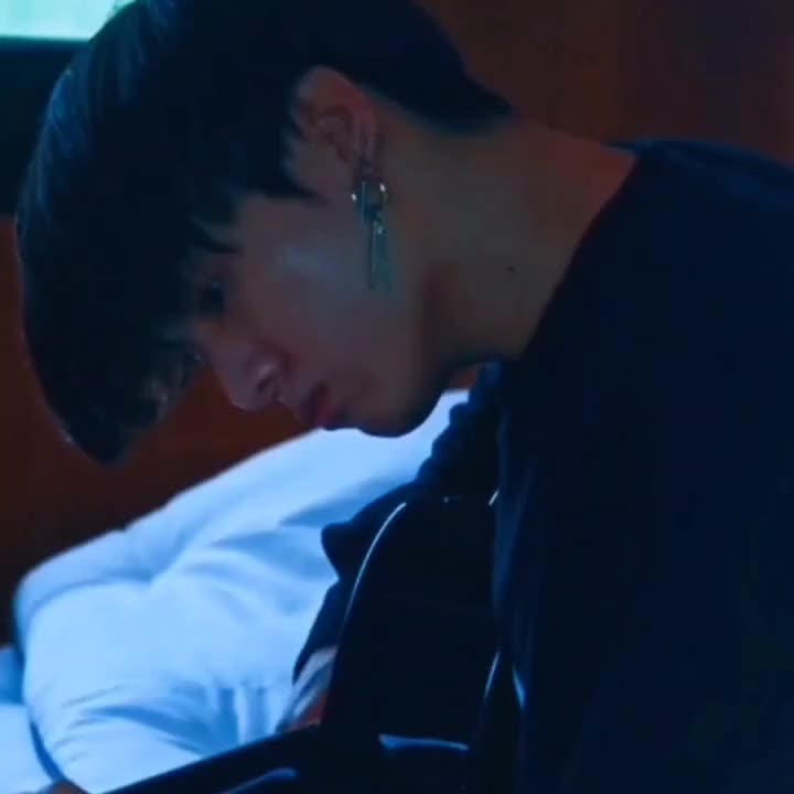 @𝑴𝑶𝑴𝑬𝑵𝑻𝑺 𝑩𝑻𝑺⁷ 🥁
