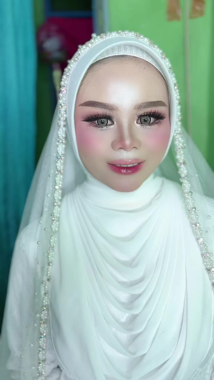 @nazma makeup