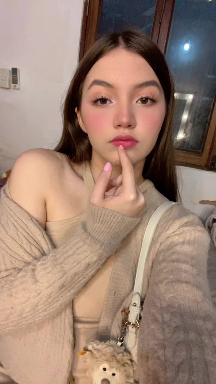 @Luna Caligari