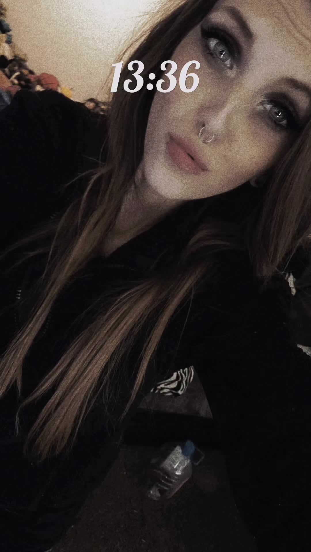 @guysitsmegan__