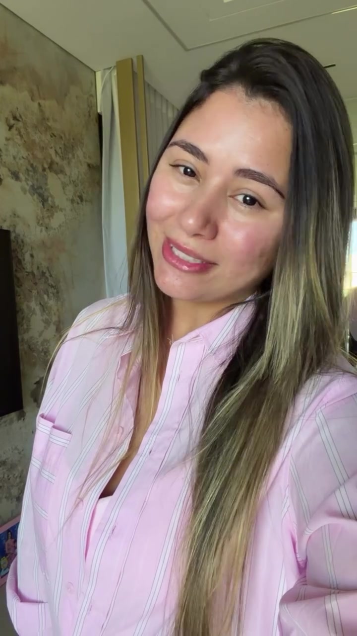 @laryiingrid01