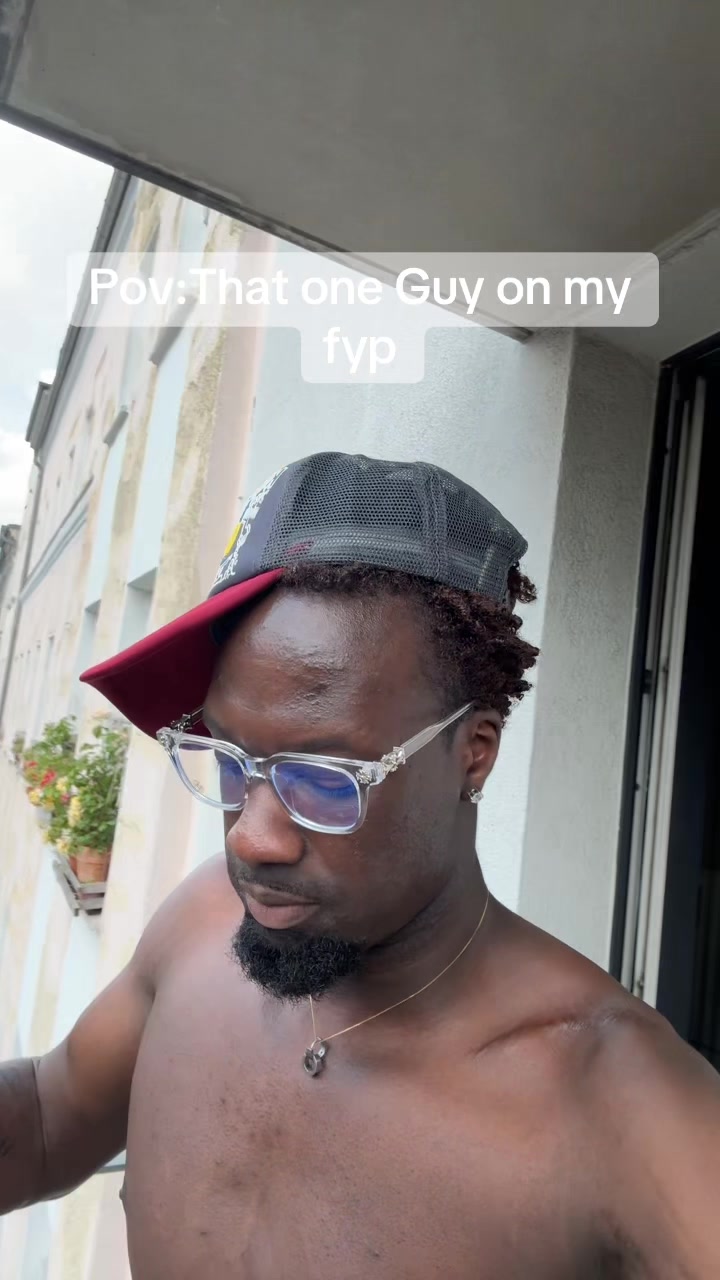 @Romezz