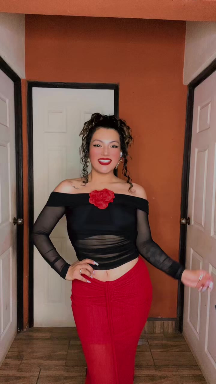 @Alejandra Ramirez☀️
