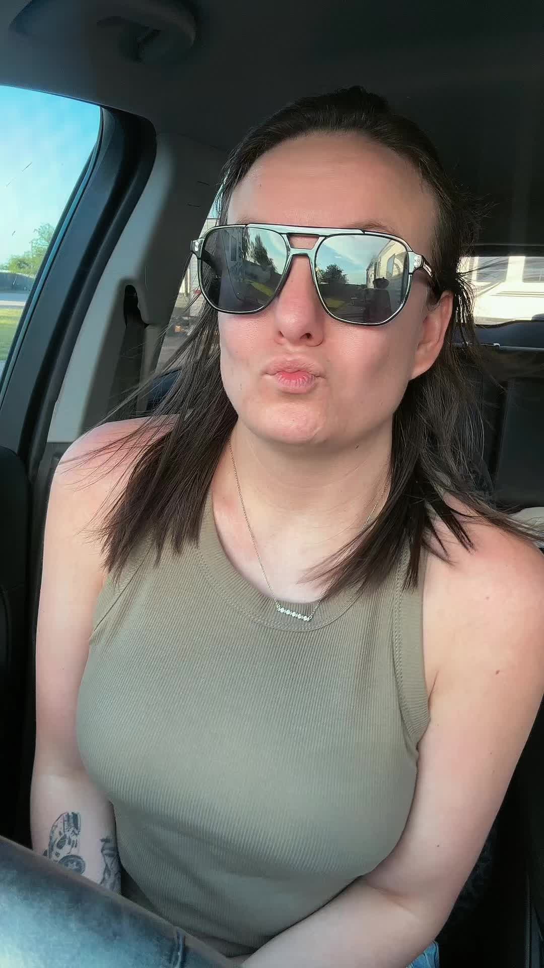 @Brit🌻🤠