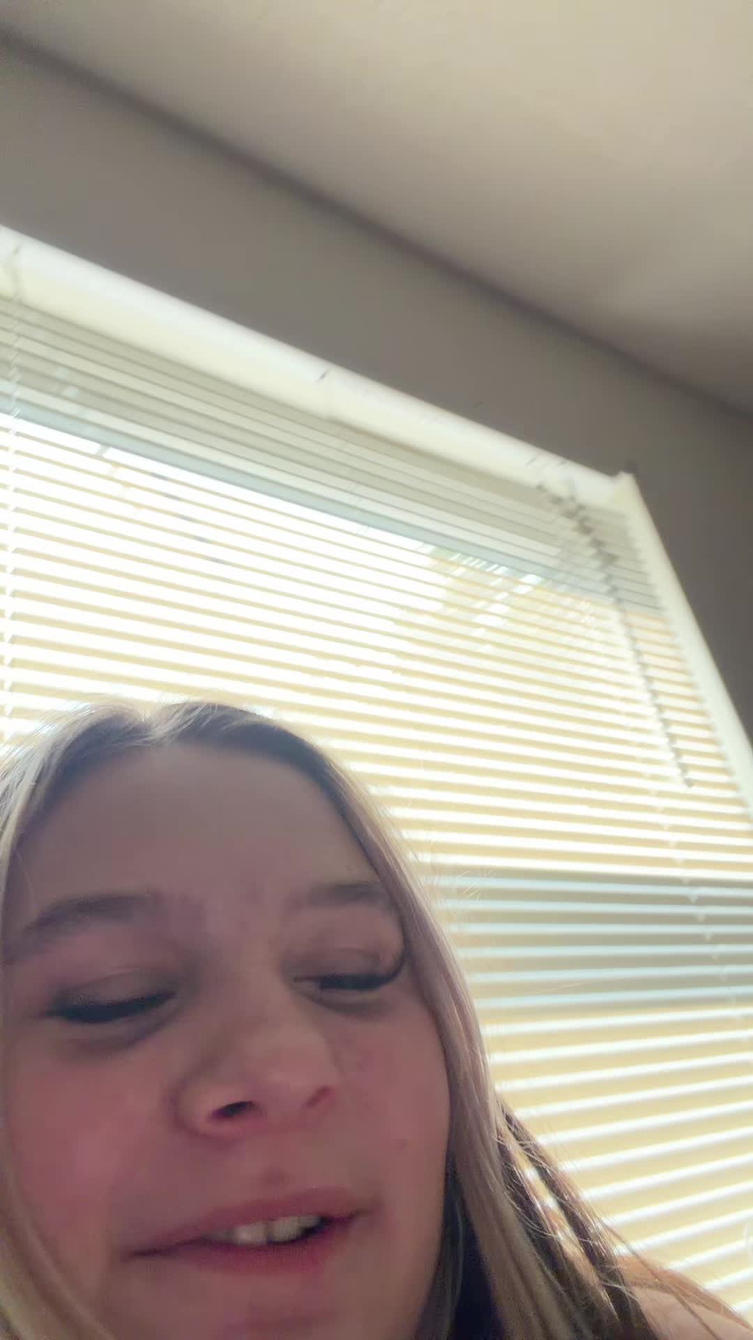 @Raelynnnnnn 💋🙈🌺