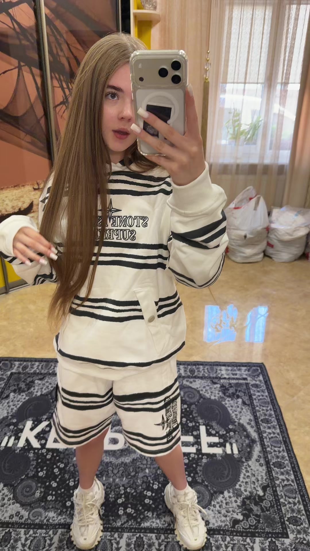 @velsera.uaa